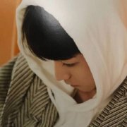 先报警，查看是否有监